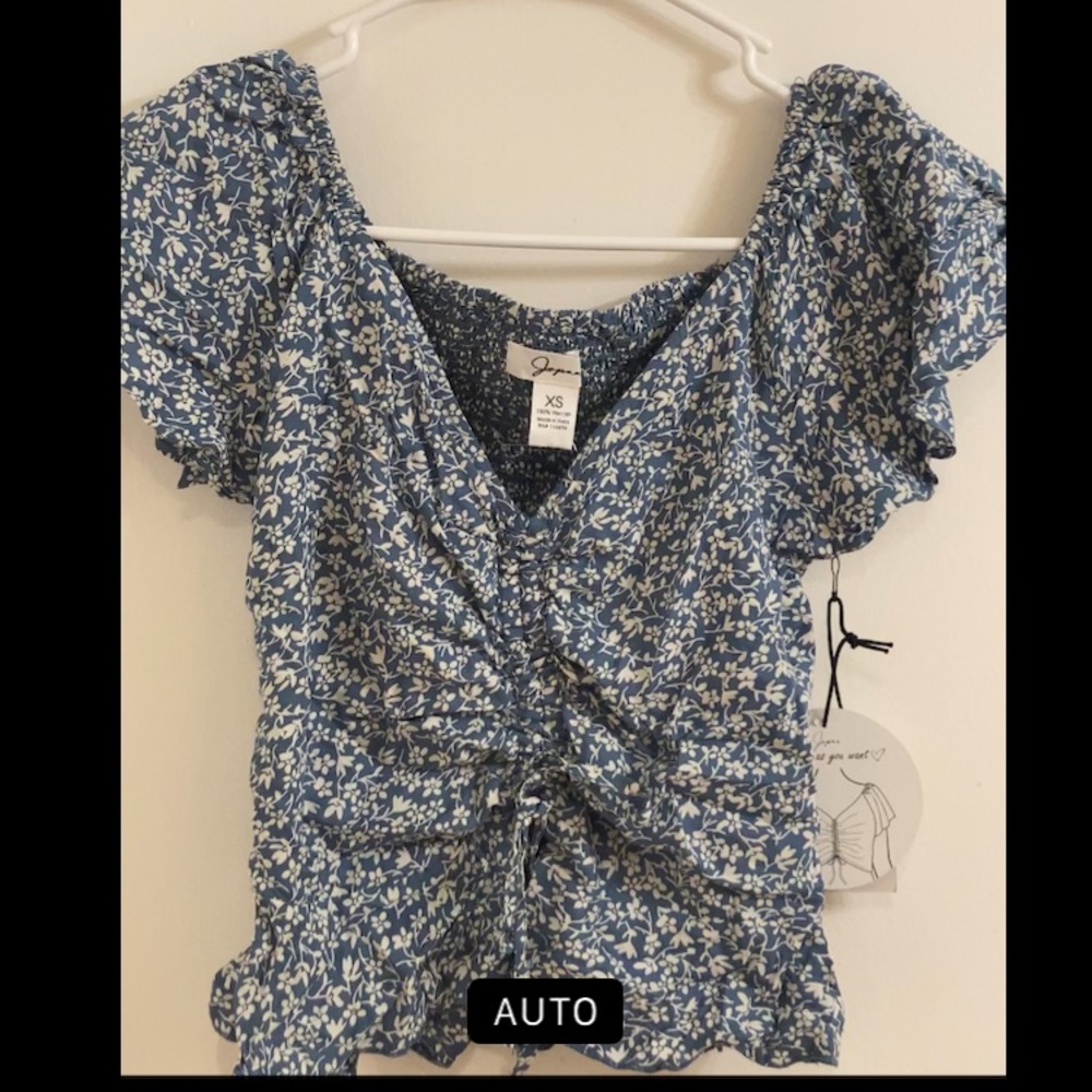 Jopra / Size: XS / Floral top w ruched front - Picture 1 of 3